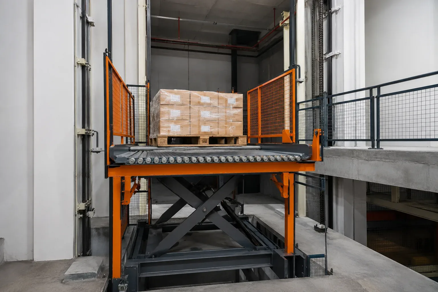 Goods Scissor Lift